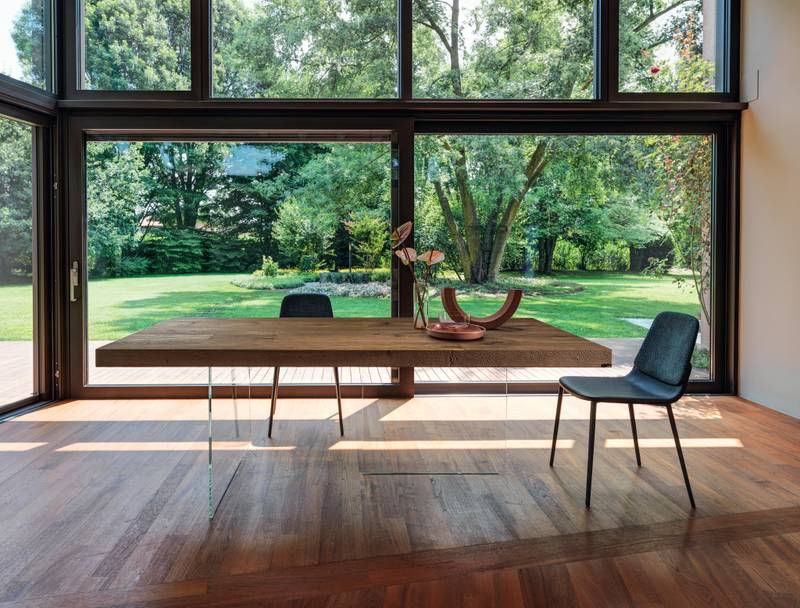 table suspendue en bois et verre | Table Air | LAGO